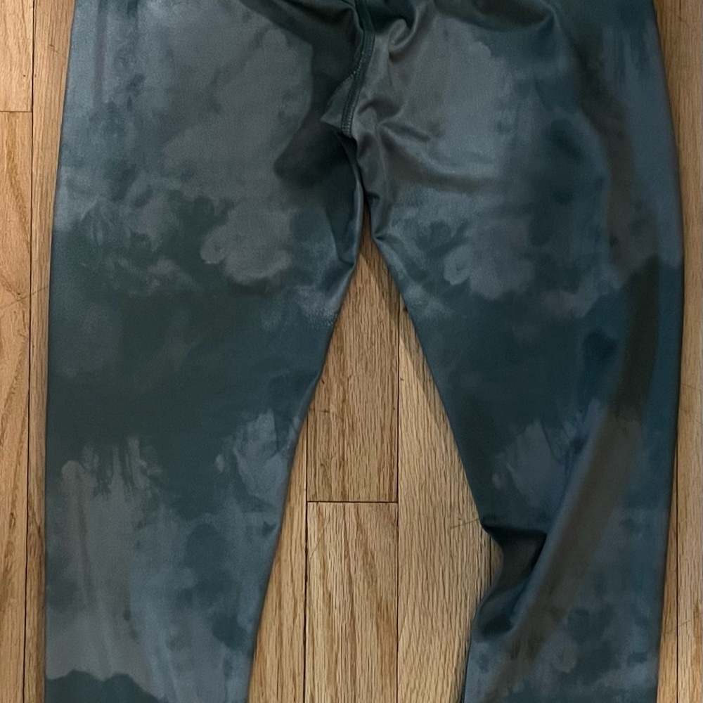 Dark Green Beyond Yoga Leggings and Bra